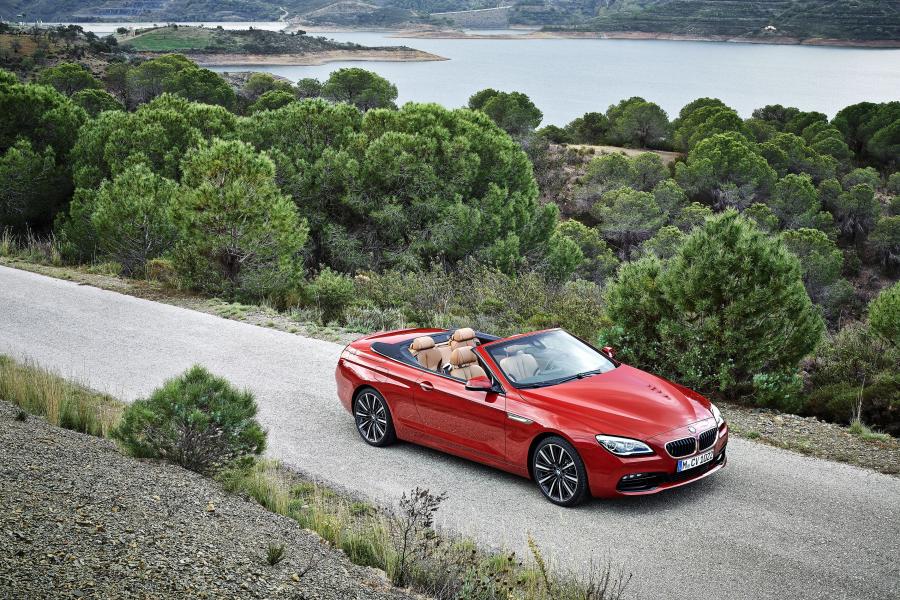  BMW 650i Convertible 2015 года  (фото 27 из 49)